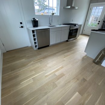 Wood Star Flooring - Water Based Finish Bona traffic HD. - Flooring Near Me Wood Star Flooring - Water Based Finish Bona traffic HD. - Flooring Near Me