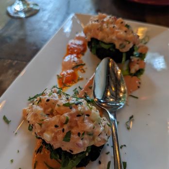 Osteria Brooklyn - Crunchy salmon Tartare - Italian Near Me - Brooklyn, New York Osteria Brooklyn - Crunchy salmon Tartare - Italian Near Me - Brooklyn, New York