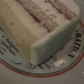 Quarter Sheets - Princess cake - Pizza Near Me - Los Angeles, California