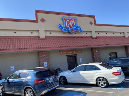 G & M Restaurant by null