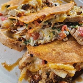 El Camion - Chicken birria taco also known as los gallos rojos - Mexican Near Me - Seattle, Washington El Camion - Chicken birria taco also known as los gallos rojos - Mexican Near Me - Seattle, Washington