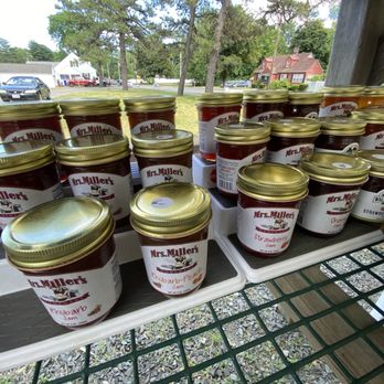 Pinebrook Farm - Lots of Jams! - Farmers Market Near Me - Northampton, Massachusetts