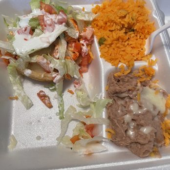 Taqueria El Perez - Sope Dinner with Rice and Beans - Mexican Near Me - Oak Lawn, Illinois Taqueria El Perez - Sope Dinner with Rice and Beans - Mexican Near Me - Oak Lawn, Illinois