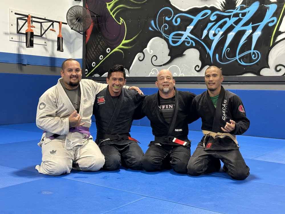Hanaloa School of Jiu-Jitsu Logo