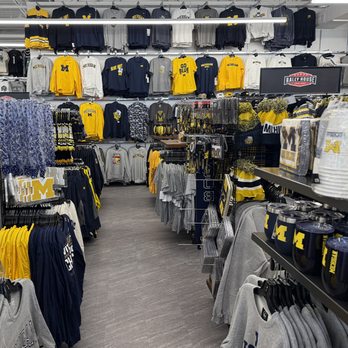 Rally House Kalamazoo - Sports Wear Near Me - Kalamazoo, Michigan Rally House Kalamazoo - Sports Wear Near Me - Kalamazoo, Michigan