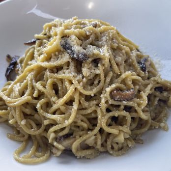 Yard House - Shiitake Garlic Noodles. - Bars Near Me - Long Beach, California Yard House - Shiitake Garlic Noodles. - Bars Near Me - Long Beach, California