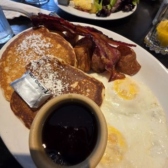 Spruce Cafe - Pancakes and eggs - Breakfast & Brunch Near Me - Seattle, Washington Spruce Cafe - Pancakes and eggs - Breakfast & Brunch Near Me - Seattle, Washington