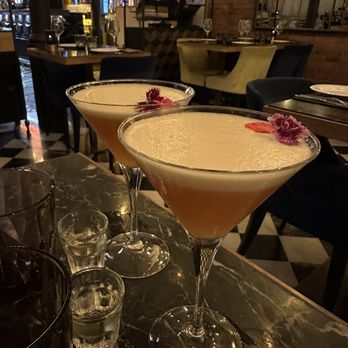 Vivo - We got Porn Star Martinis - delicious and so elegant looking. - Tapas Bars Near Me - Barcelona, B Vivo - We got Porn Star Martinis - delicious and so elegant looking. - Tapas Bars Near Me - Barcelona, B