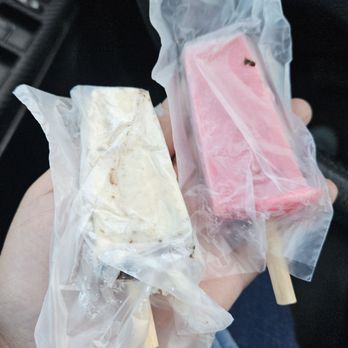 Nuevo Michoacan Ice Cream - Cookies 'n Cream and Strawberry Paleta Samples - Ice Cream & Frozen Yogurt Near Me - Santa Fe, New Mexico Nuevo Michoacan Ice Cream - Cookies 'n Cream and Strawberry Paleta Samples - Ice Cream & Frozen Yogurt Near Me - Santa Fe, New Mexico
