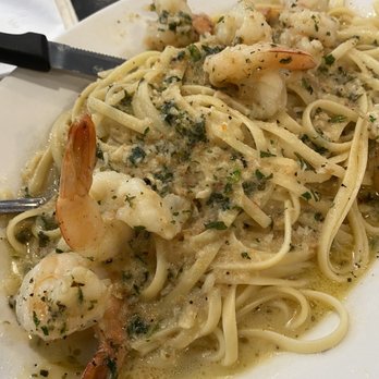 Randazzo's Clam Bar - Seafood Near Me - Brooklyn, New York