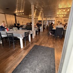 The Farm Kitchen - Inside view