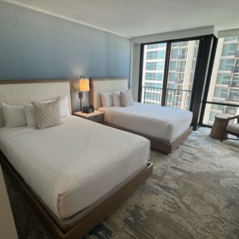 Halepuna Waikiki by Halekulani - Hotels Near Me - Honolulu, Hawaii Halepuna Waikiki by Halekulani - Hotels Near Me - Honolulu, Hawaii