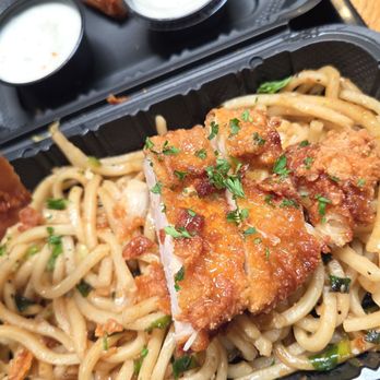 Tease Southern Kitchen - Garlic and honey fried chicken - Chicken Shop Near Me - Emeryville, California Tease Southern Kitchen - Garlic and honey fried chicken - Chicken Shop Near Me - Emeryville, California
