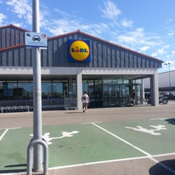 Lidl - Lidl im Industriegebiet von Ciutadella