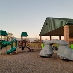 Red Oaks County Park - 2020-11-08 Red Oaks Playground. Madison Heights, MI. Pavilion and play structure suitable for toddlers with adult supervision.
