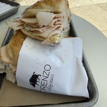 Lorenzo California - Cute Wrapping - Italian Near Me - Beverly Hills, California