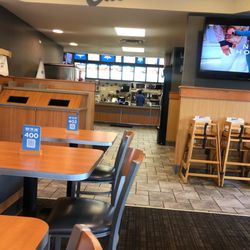 Culver's - Dining area