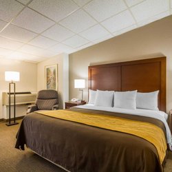 Comfort Inn Suites Madison Airport 31 Photos 22 Reviews