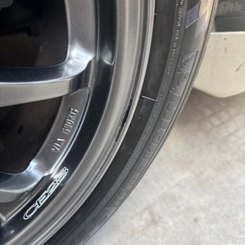 Onsite Wheels - Damage before - Wheel & Rim Repair Near Me - Westminster, California