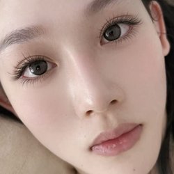 Eyelashes