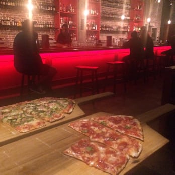 Bar 35 - Great atmosphere - Bars Near Me - Honolulu, Hawaii Bar 35 - Great atmosphere - Bars Near Me - Honolulu, Hawaii