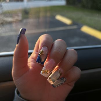 Club Nails - Nail Salons Near Me - Stuart, Florida