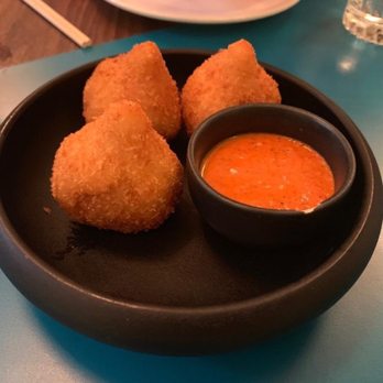 Uma Nota - Chicken, Okra croquet with hot Brazilian dipping sauce - International Near Me - Paris, 75 Uma Nota - Chicken, Okra croquet with hot Brazilian dipping sauce - International Near Me - Paris, 75
