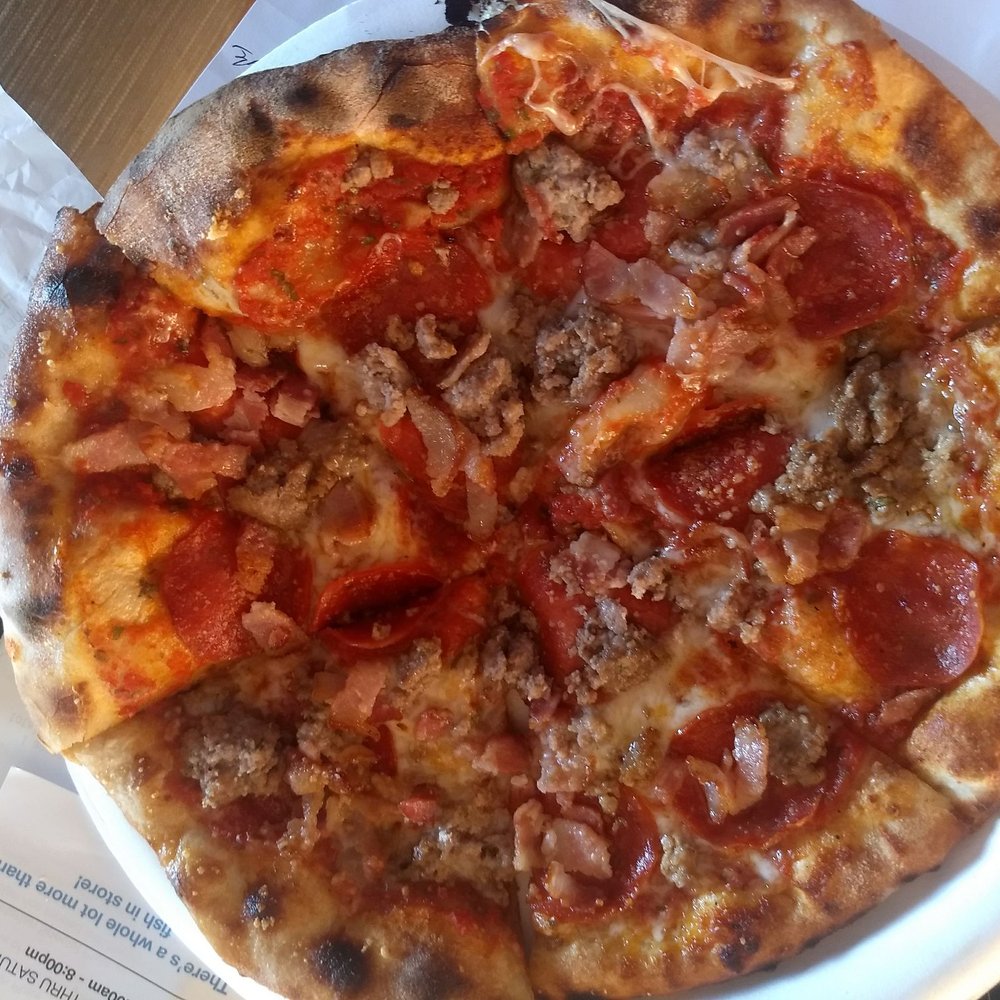 Carabella's Pizza - $13 meat lovers pizza - Food Trucks Near Me Carabella's Pizza - $13 meat lovers pizza - Food Trucks Near Me