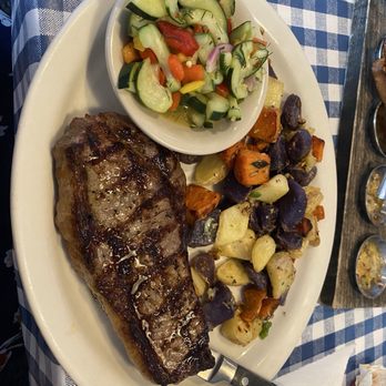 Dirty Dick's Crab House - Nags Head - 10 oz steak with potatoes - Seafood Near Me - Nags Head, North Carolina Dirty Dick's Crab House - Nags Head - 10 oz steak with potatoes - Seafood Near Me - Nags Head, North Carolina