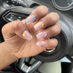 acrylic nails with simple floral design acrylic nails with simple floral design