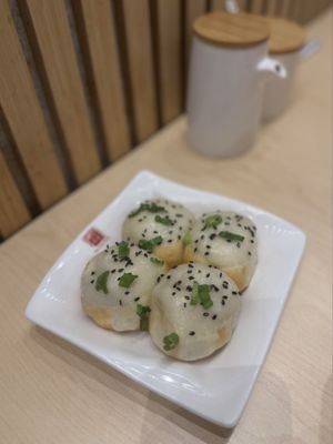 Shanghai Taste上海弄堂 by null