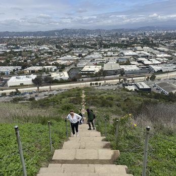 Baldwin Hills Scenic Overlook - Steps - Parks Near Me - Culver City, California Baldwin Hills Scenic Overlook - Steps - Parks Near Me - Culver City, California