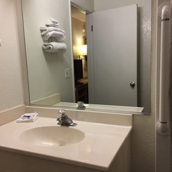 Motel 6 - Vanity - Hotels Near Me - Elizabethtown, Kentucky Motel 6 - Vanity - Hotels Near Me - Elizabethtown, Kentucky