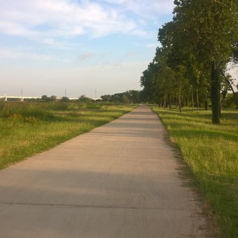 Trinity Skyline Trail - Parks Near Me - Dallas, Texas