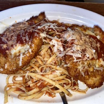 Salute - Chicken parm - Italian Near Me - Hartford, Connecticut Salute - Chicken parm - Italian Near Me - Hartford, Connecticut