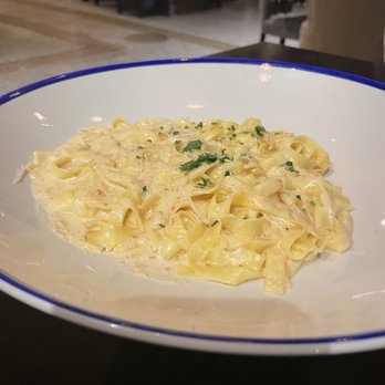 Bond 45 - Fettucine Alfredo - Italian Near Me - Oxon Hill, Maryland