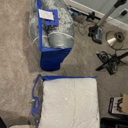 Zeeland Dry Cleaners - Zipped up