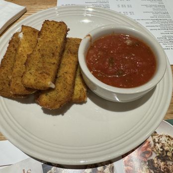 Carrabba's Italian Grill - mozarella sticks - Italian Near Me - Pasadena, Maryland