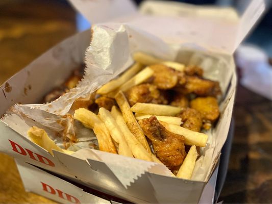 The Original J.R. Crickets in Midtown Atlanta by null