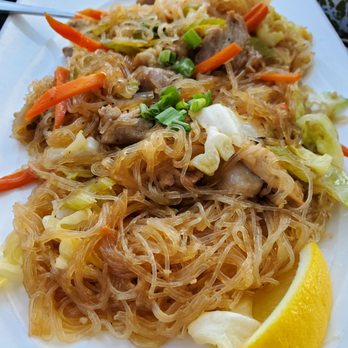 CARiN de RiA - Pancit - Filipino Near Me - Encinitas, California