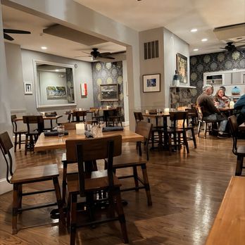 That Place In Ogunquit - Inside - New American Near Me - Ogunquit, Maine