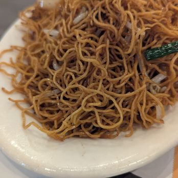 EAT Bistro - Black soy sauce chow mein - Cantonese Near Me - Rosemead, California EAT Bistro - Black soy sauce chow mein - Cantonese Near Me - Rosemead, California