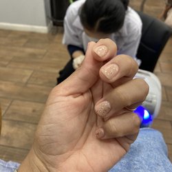 Ruby nails and spa - Gel mani
