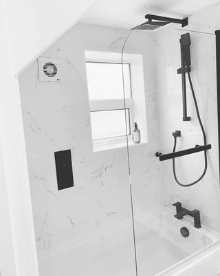 Maverick Square Plumbing & Drain Logo