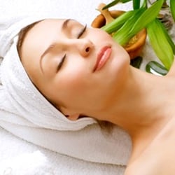 Massage Green Spa - Offering Wonder Facials...Come in and Get That "Hollywood Glow" You Deserve.
