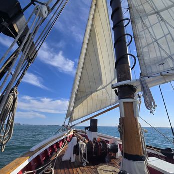 Schooner Appledore - Boat Charters Near Me - Key West, Florida Schooner Appledore - Boat Charters Near Me - Key West, Florida