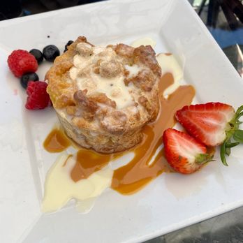 Perch - Bread pudding. Oo lala! - Lounges Near Me - Los Angeles, California Perch - Bread pudding. Oo lala! - Lounges Near Me - Los Angeles, California