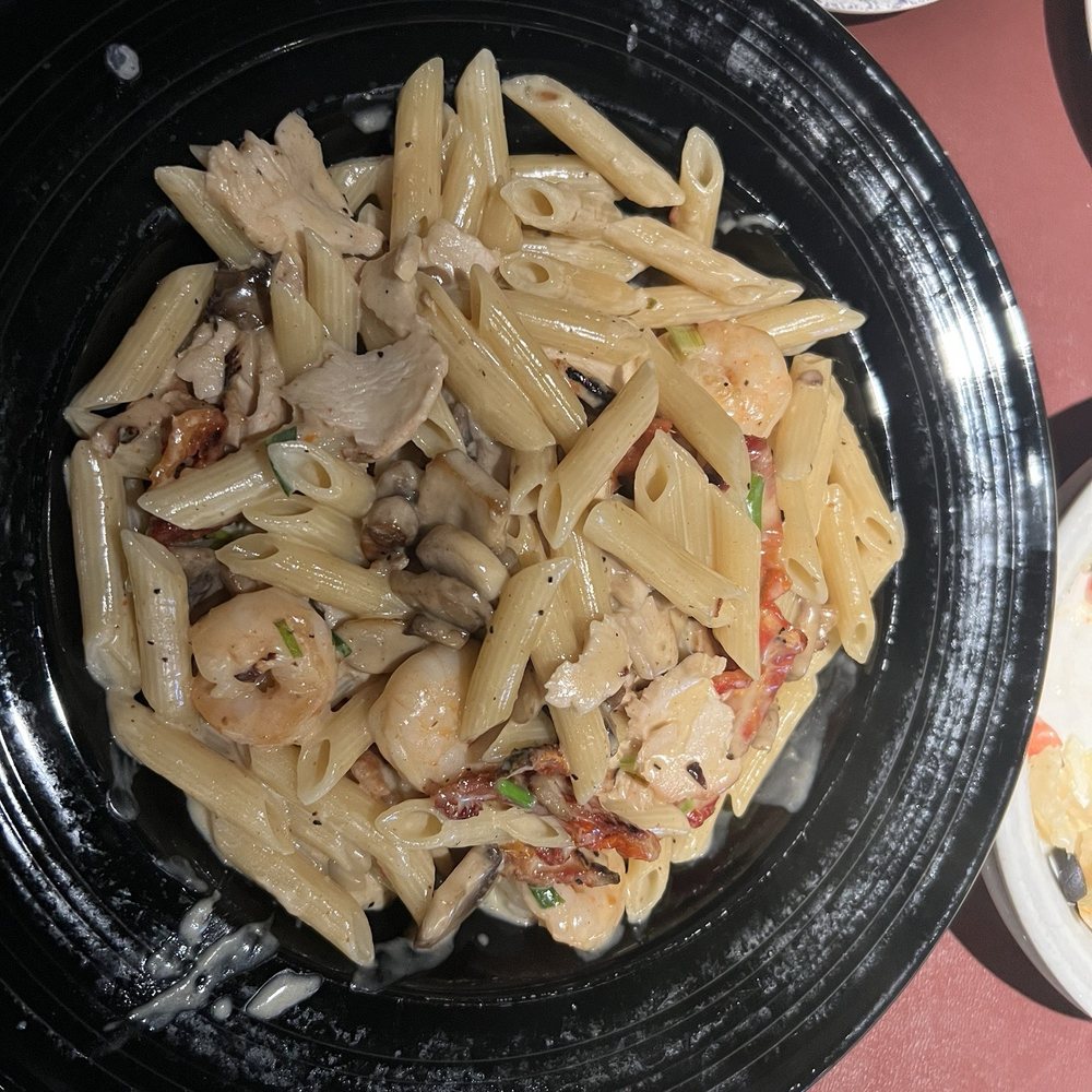 Johnny Carino's - Spicy Shrimp & Chicken Penne Gorgonzola - Italian Near Me - Pigeon Forge, Tennessee