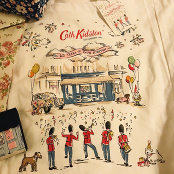 Cath Kidston - Commemorative Tote bag (and the highlight of my trip!) - Accessories Near Me - London, XGL