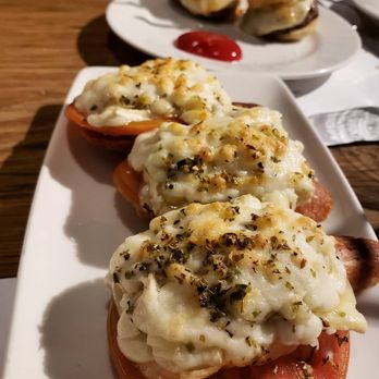 Ciutat Comtal - Mini pizzas - Tapas Bars Near Me - Barcelona, B Ciutat Comtal - Mini pizzas - Tapas Bars Near Me - Barcelona, B